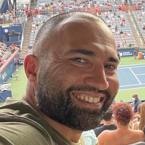 Meet your Posher, Hamed